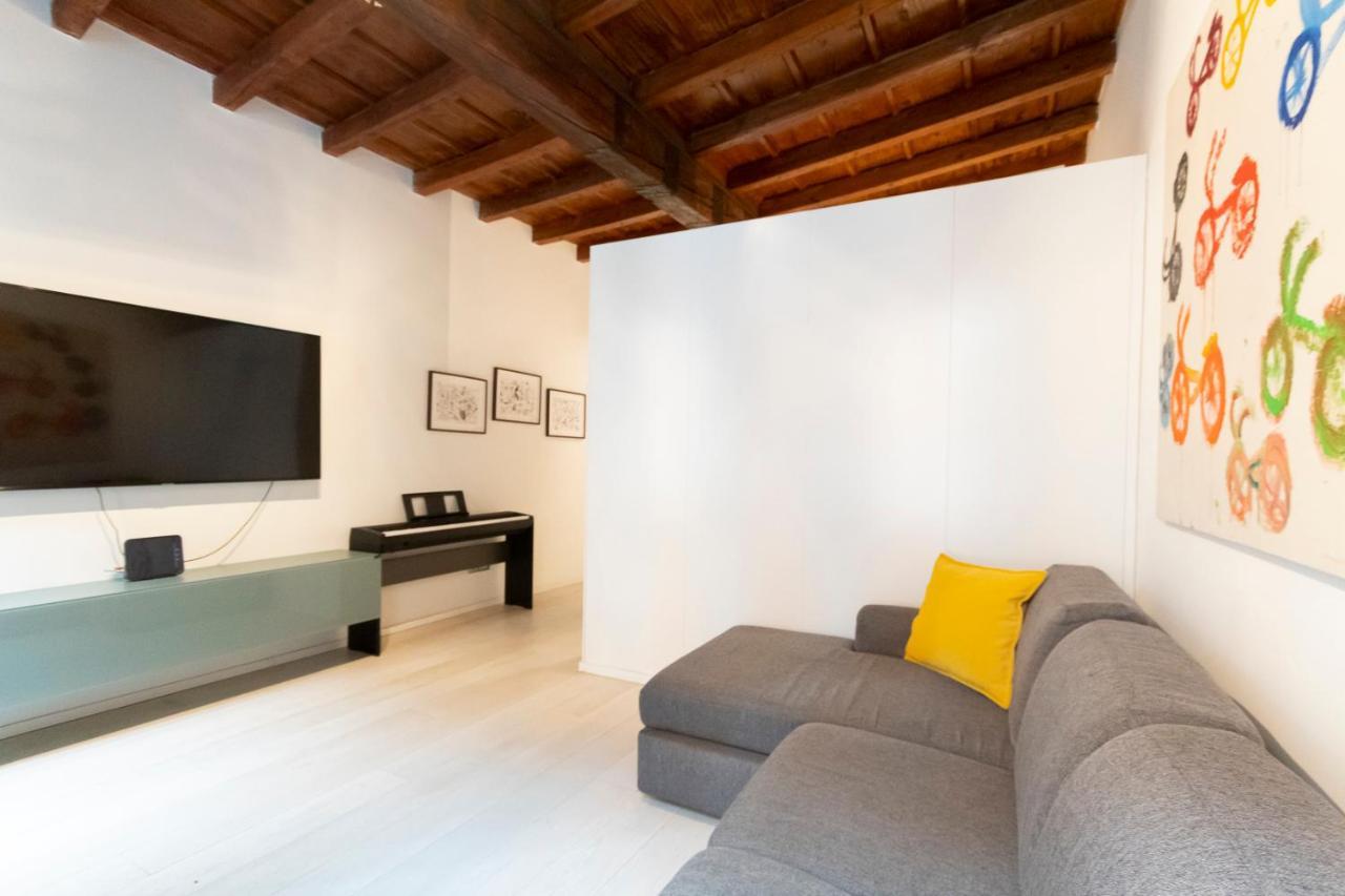 San Lorenzo Apartment Милано Екстериор снимка